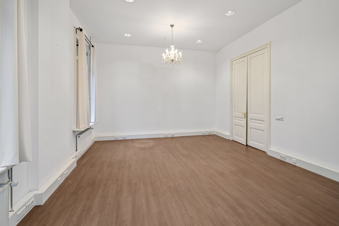 Bekijk foto 5 van Burgerhoutsestraat 12