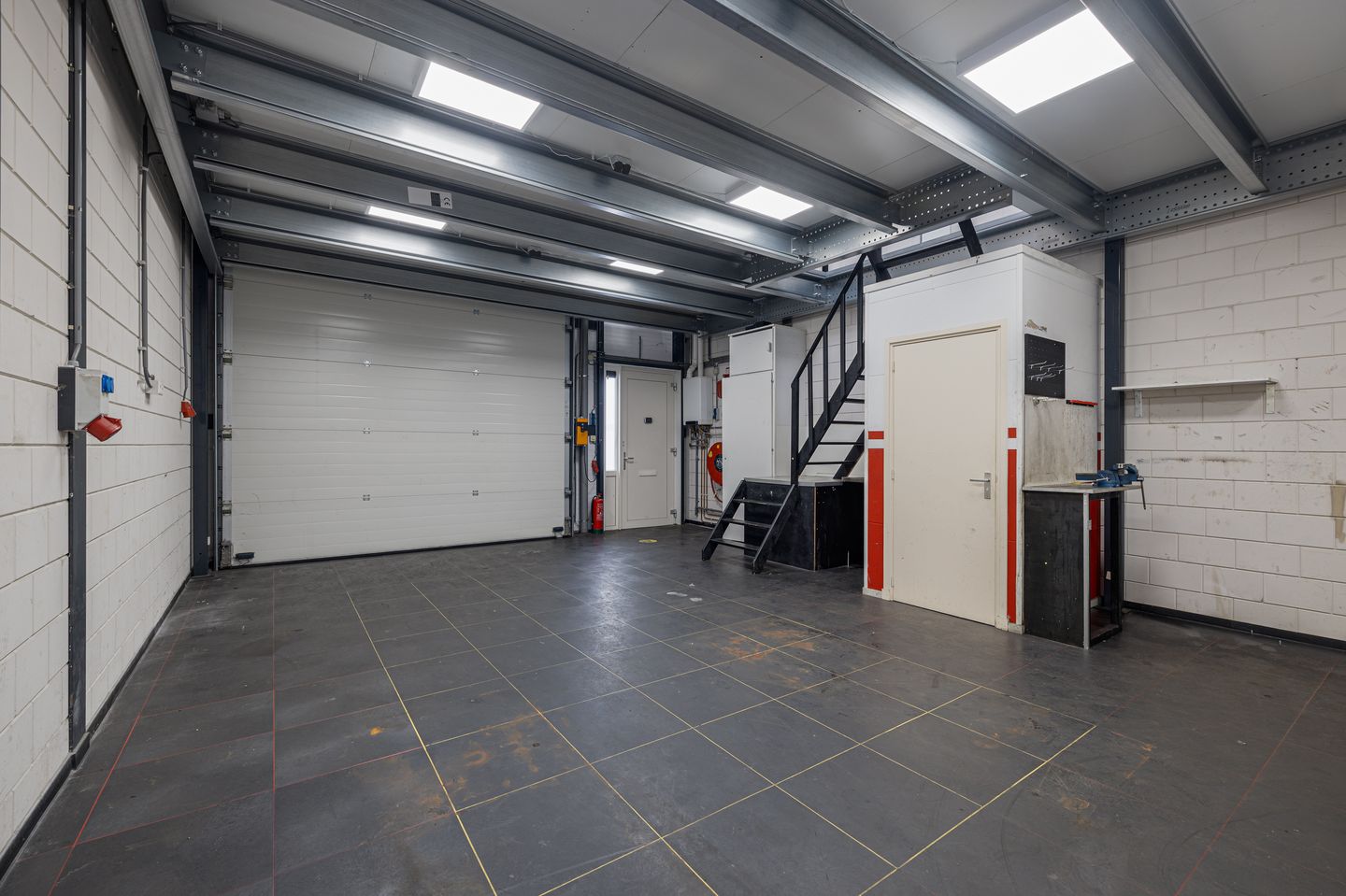 Bekijk foto 3 van Prismalaan West 53