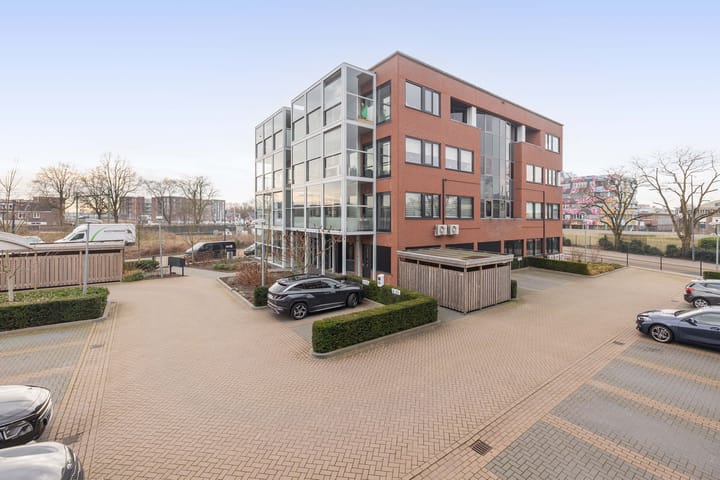 Foto 6 van Binnen Parallelweg 10-A