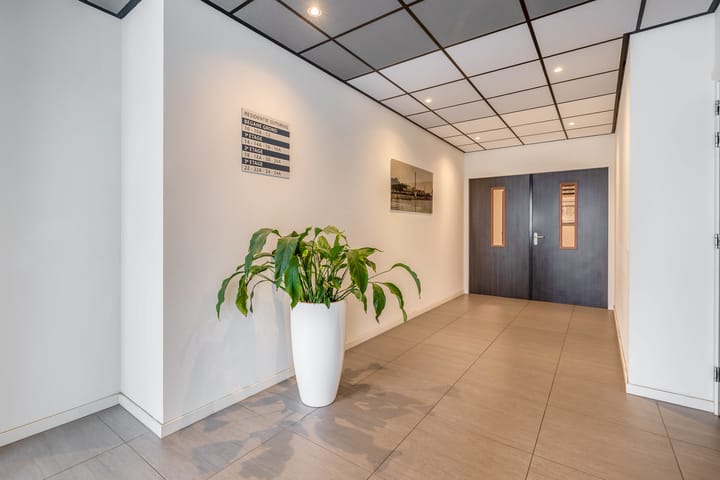 Foto 11 van Binnen Parallelweg 10-A