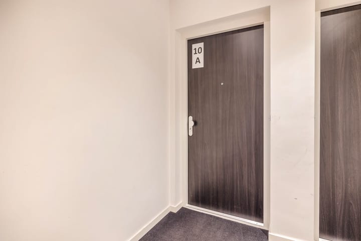 Foto 13 van Binnen Parallelweg 10-A