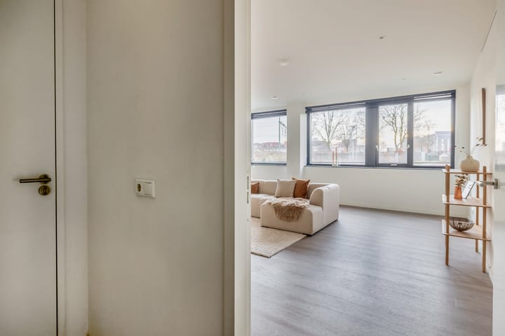 Foto 15 van Binnen Parallelweg 10-A