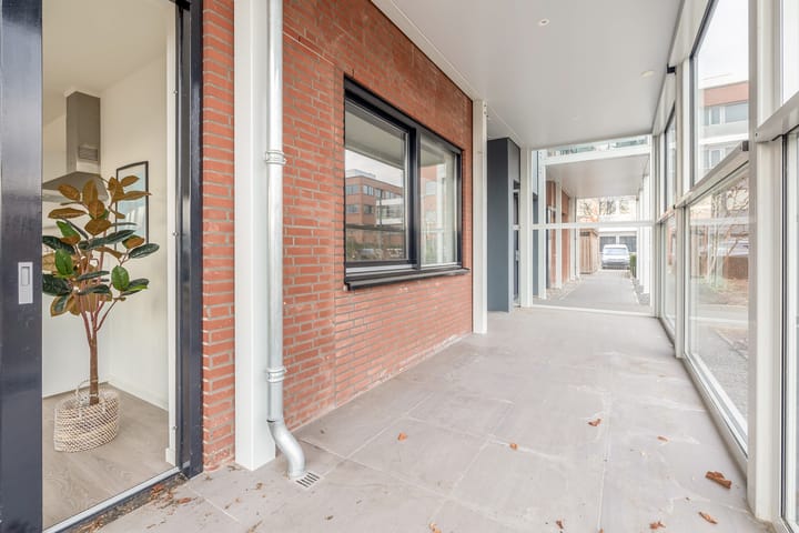 Foto 27 van Binnen Parallelweg 10-A