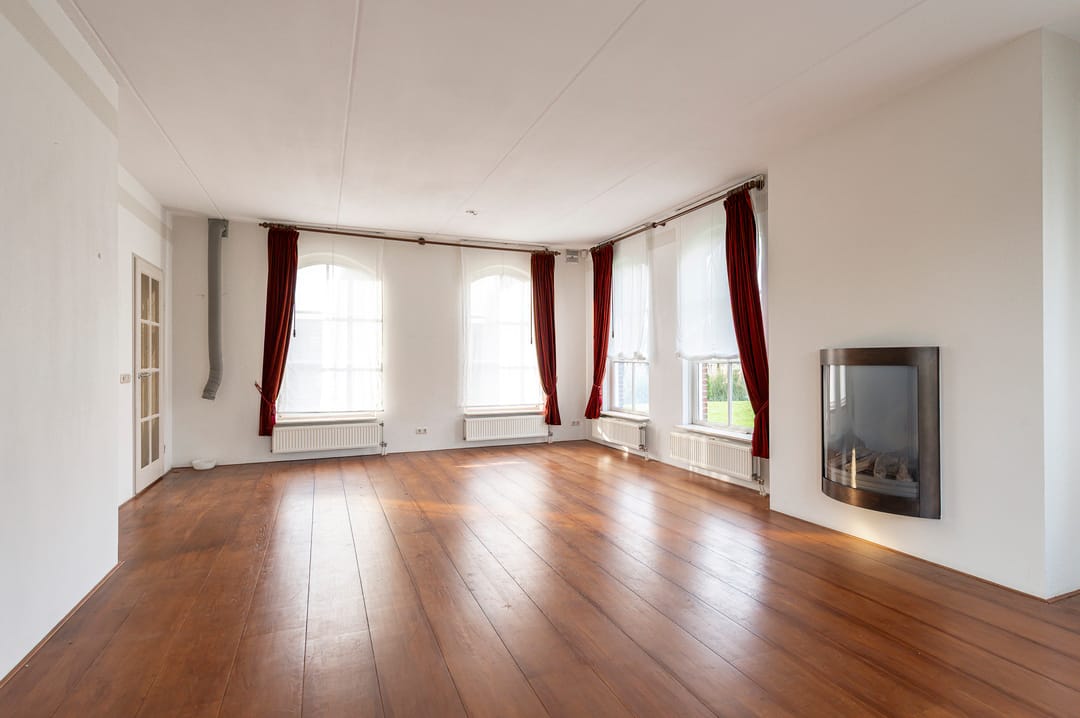 Photo 11 of Spoorstraat 5