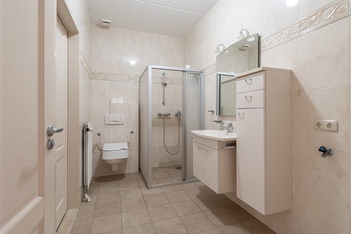 Foto 14 van Spoorstraat 5