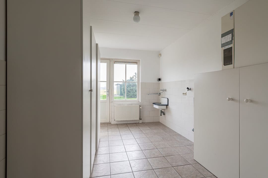 Photo 16 of Spoorstraat 5