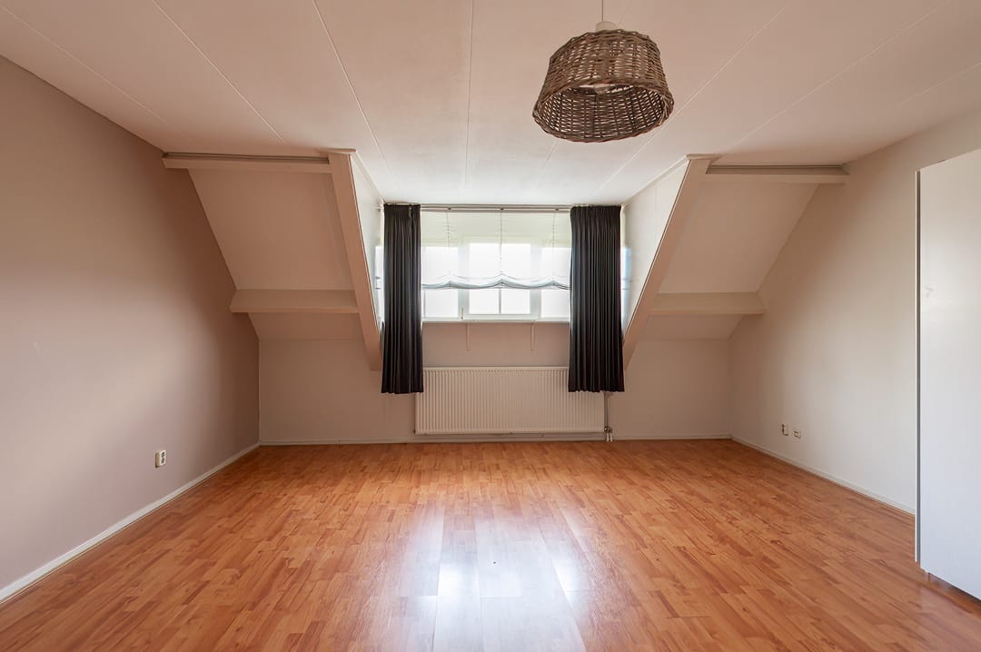 Photo 28 of Spoorstraat 5