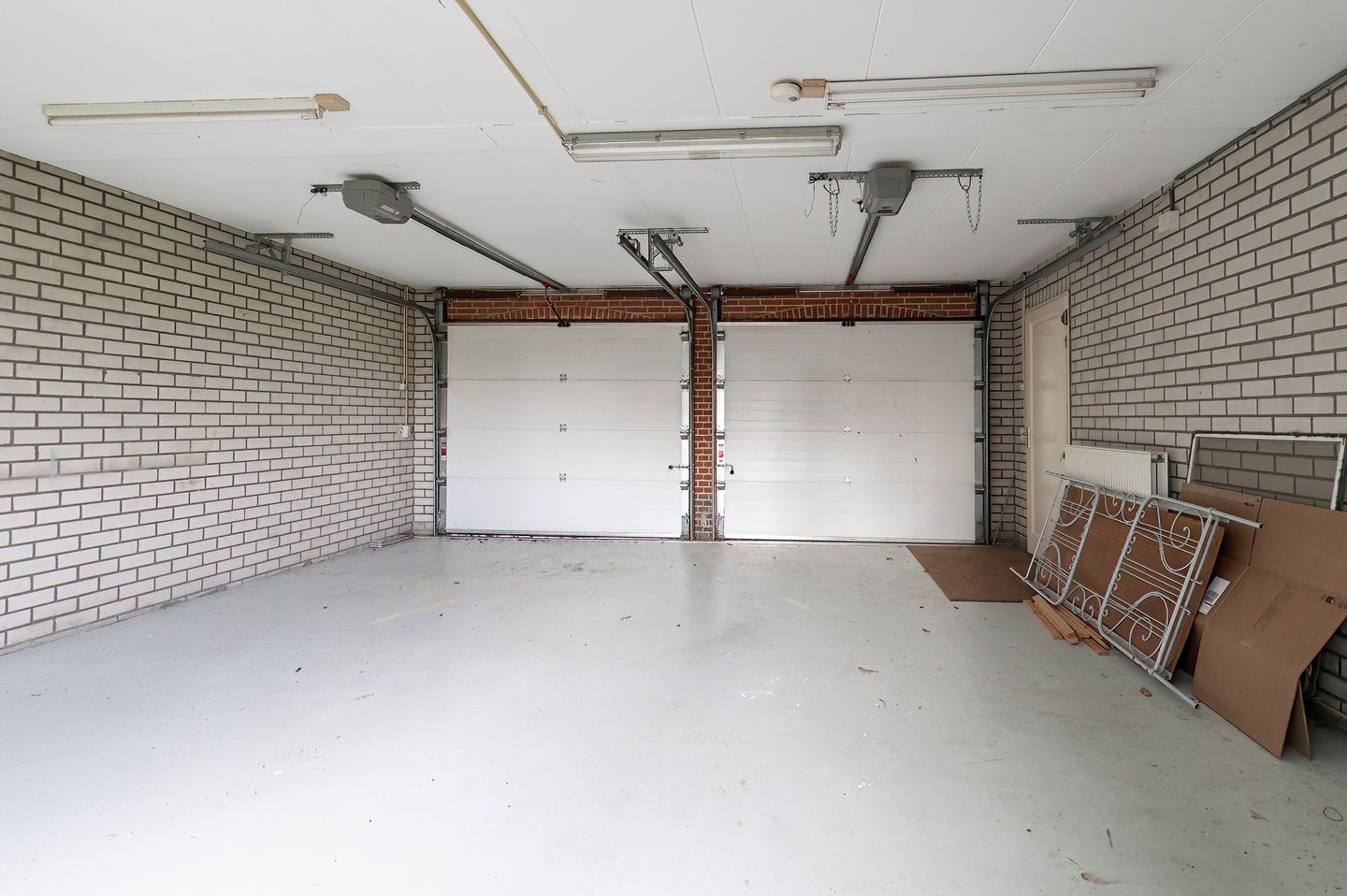 Photo 35 of Spoorstraat 5