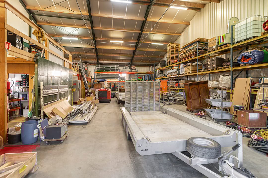 Photo 37 of Spoorstraat 5