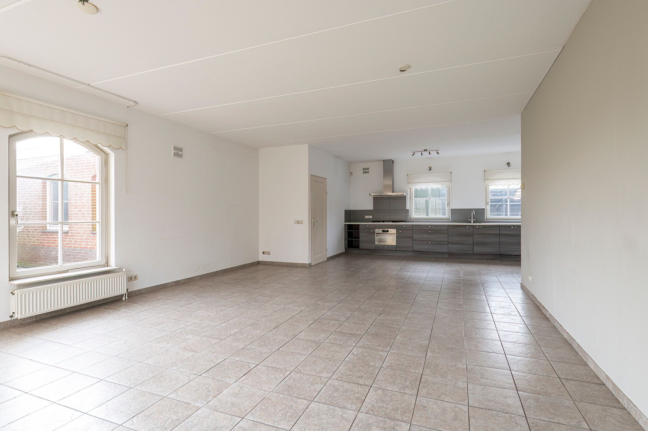 Photo 21 of Spoorstraat 5