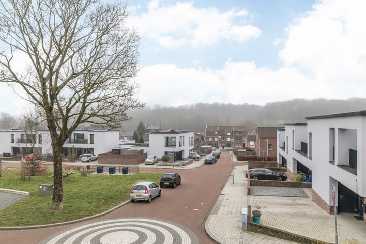 Photo 39 of Brandtstraat 1