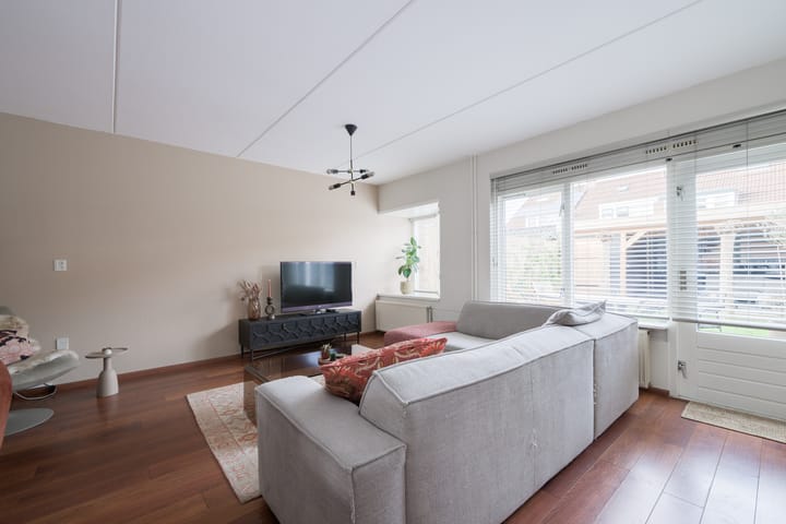 Photo 9 of Julianalaan 5