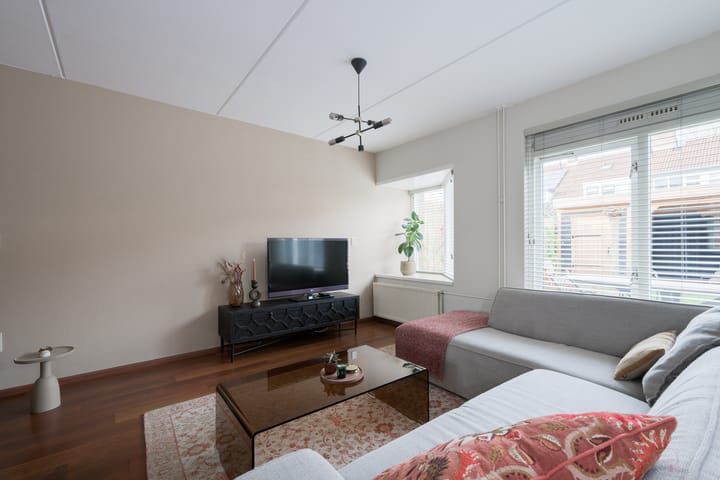 Photo 10 of Julianalaan 5