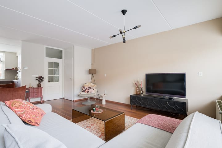 Photo 11 of Julianalaan 5