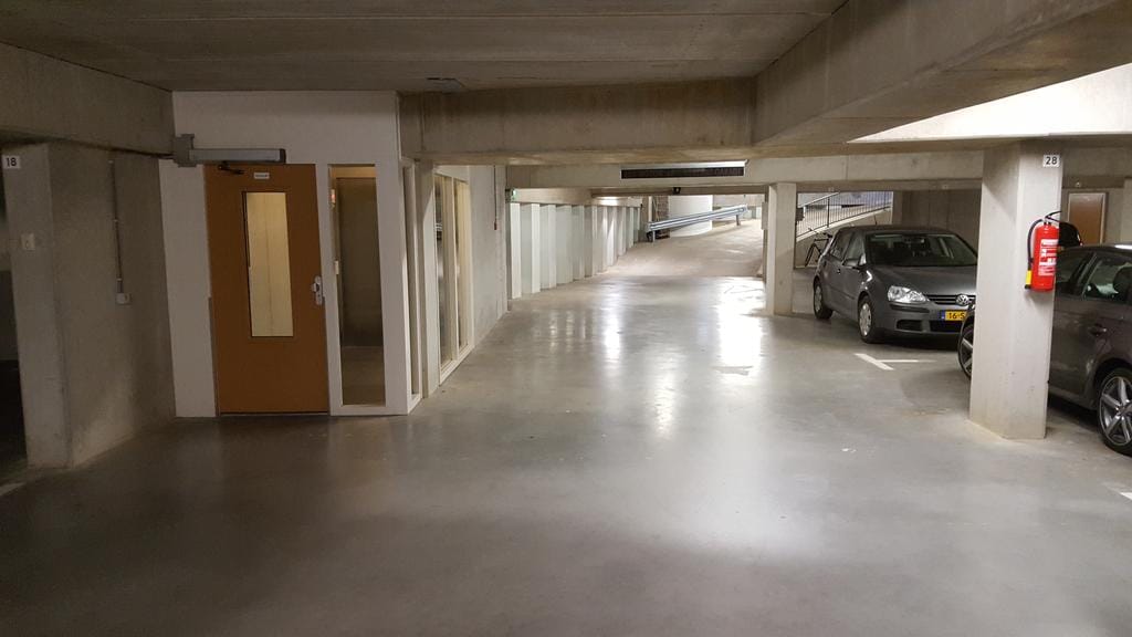 Photo 6 of Plein - parkeerplek 27