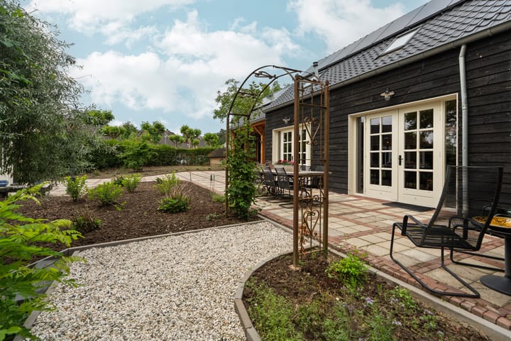 Foto 61 van Schoolstraat 16