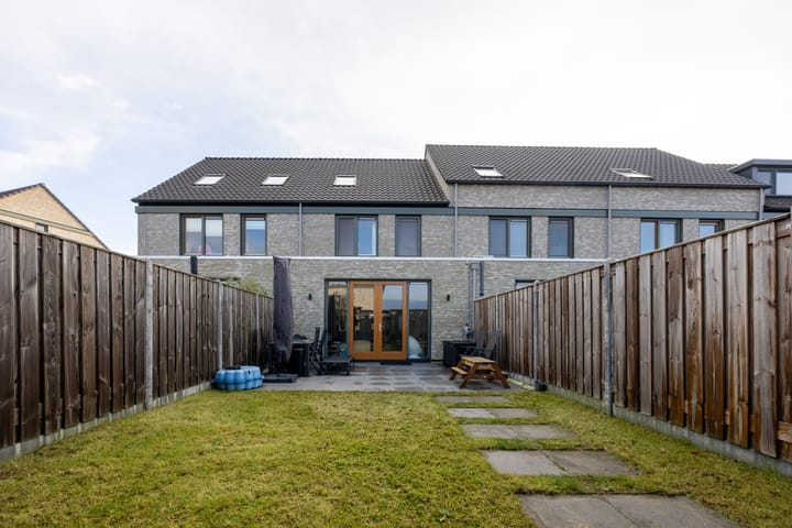 Foto 40 van Ingmar Bergmanpark 49