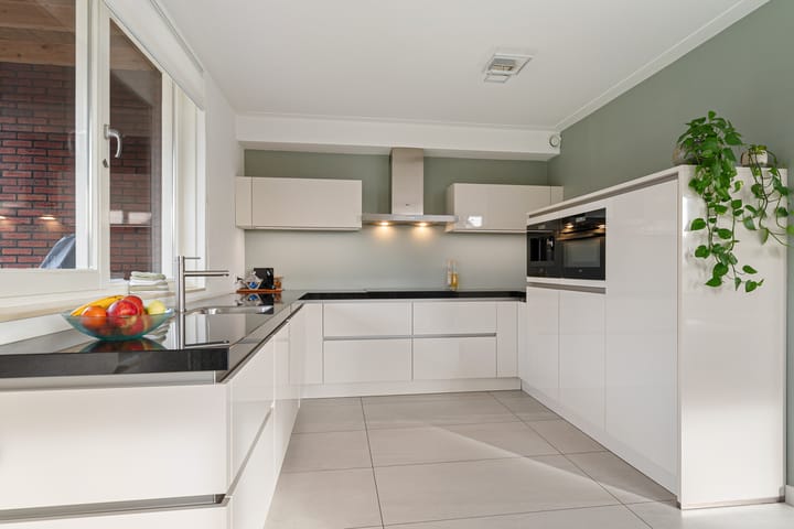 Photo 2 of Zilverschoonlaan 30