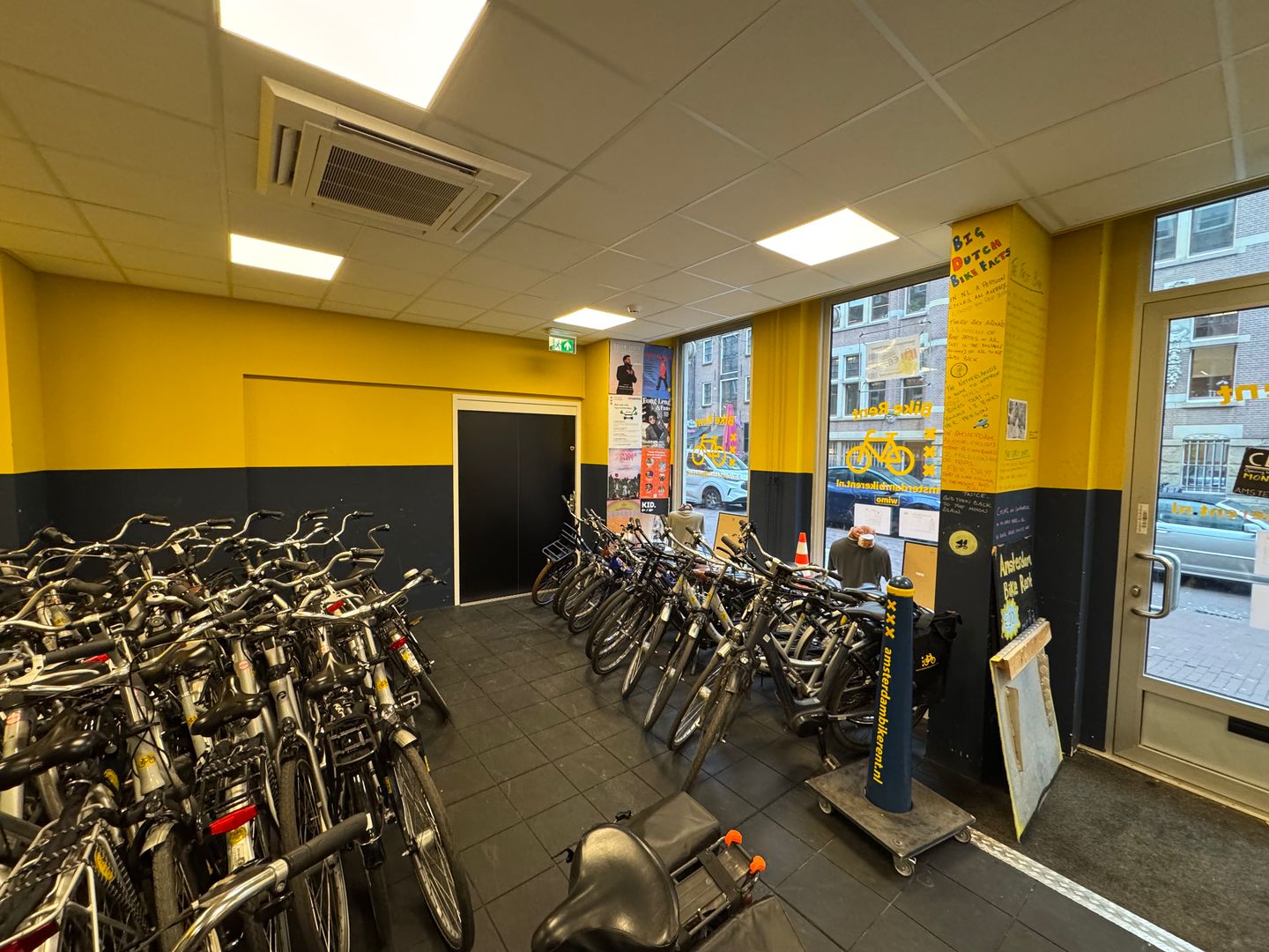 Bekijk foto 2 van Spuistraat 116