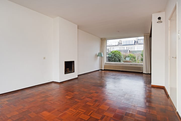 Photo 13 of Sir Winston Churchillln 424