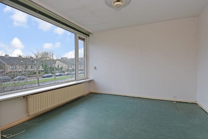 Photo 32 of Sir Winston Churchillln 424