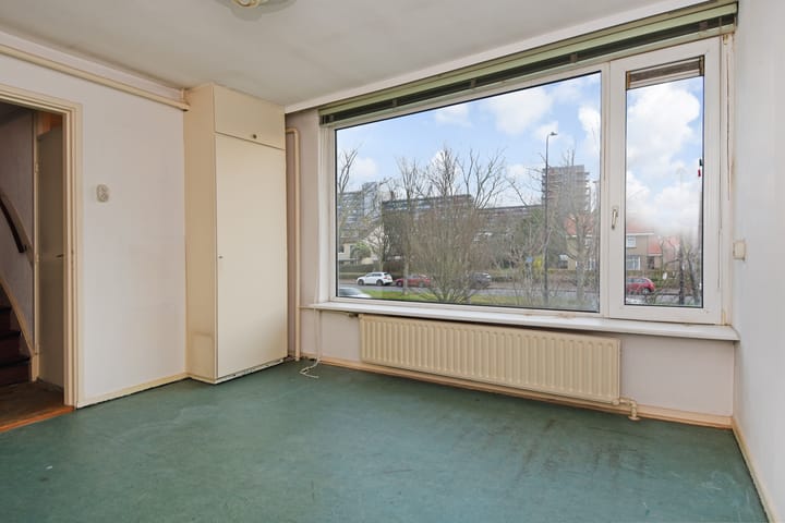 Photo 33 of Sir Winston Churchillln 424