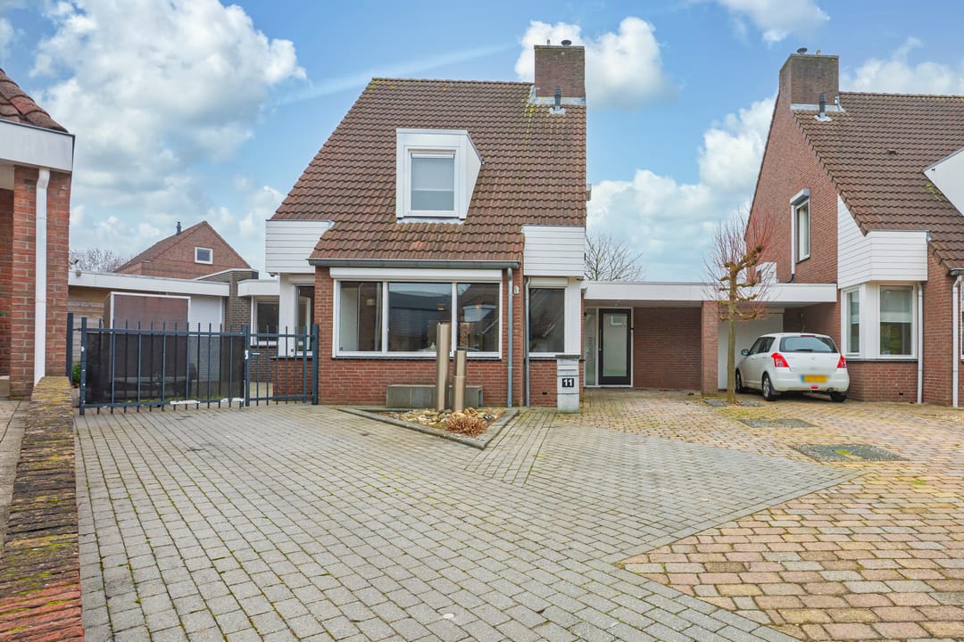 Photo 1 of F.L. Wrightstraat 11