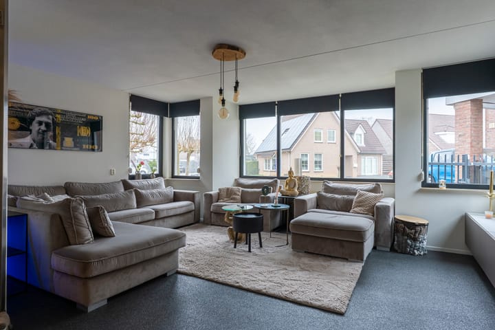 Foto 2 van F.L. Wrightstraat 11