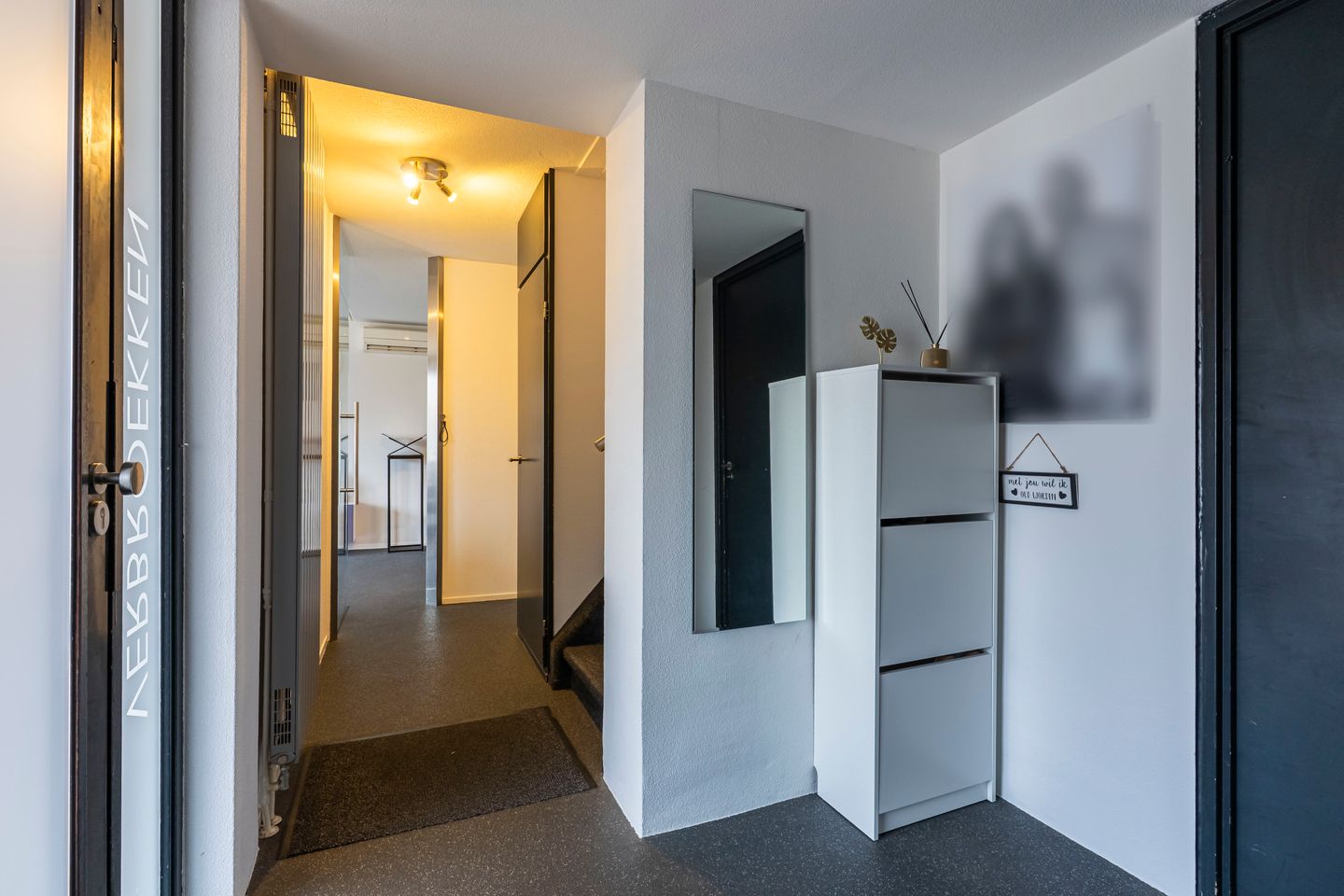 Photo 4 of F.L. Wrightstraat 11