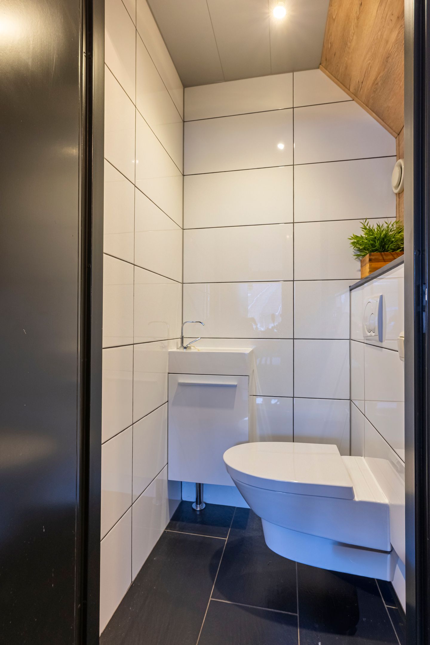 Photo 5 of F.L. Wrightstraat 11