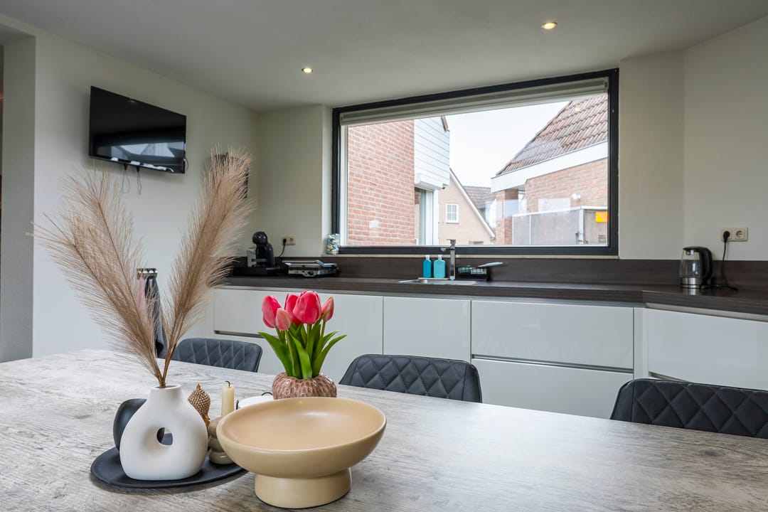 Photo 11 of F.L. Wrightstraat 11