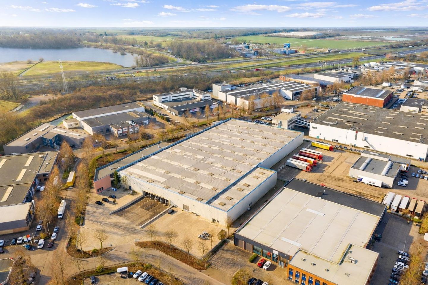 View photo 4 of Edisonweg 44