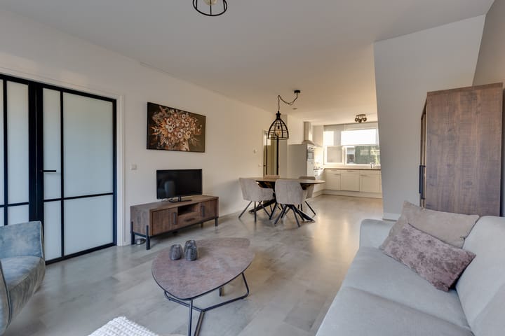 Foto 2 van Kortenaerplein 19