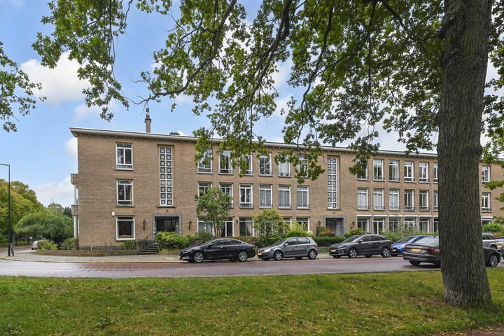 Photo 1 of Wassenaarseweg 381