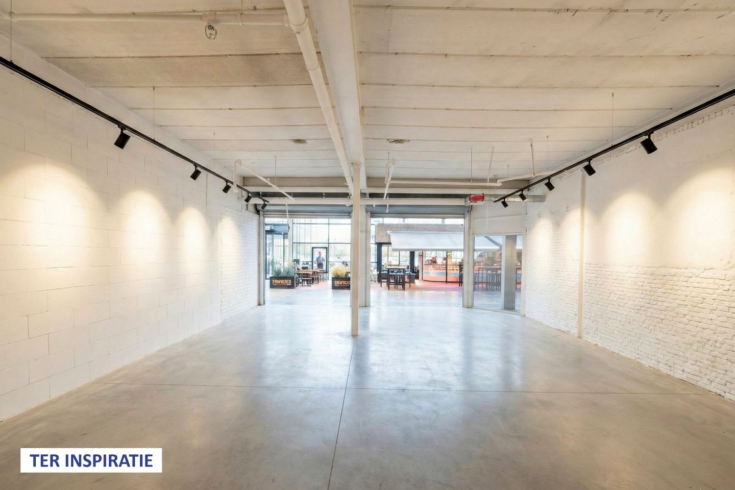 View photo 5 of Helftheuvelpassage 9