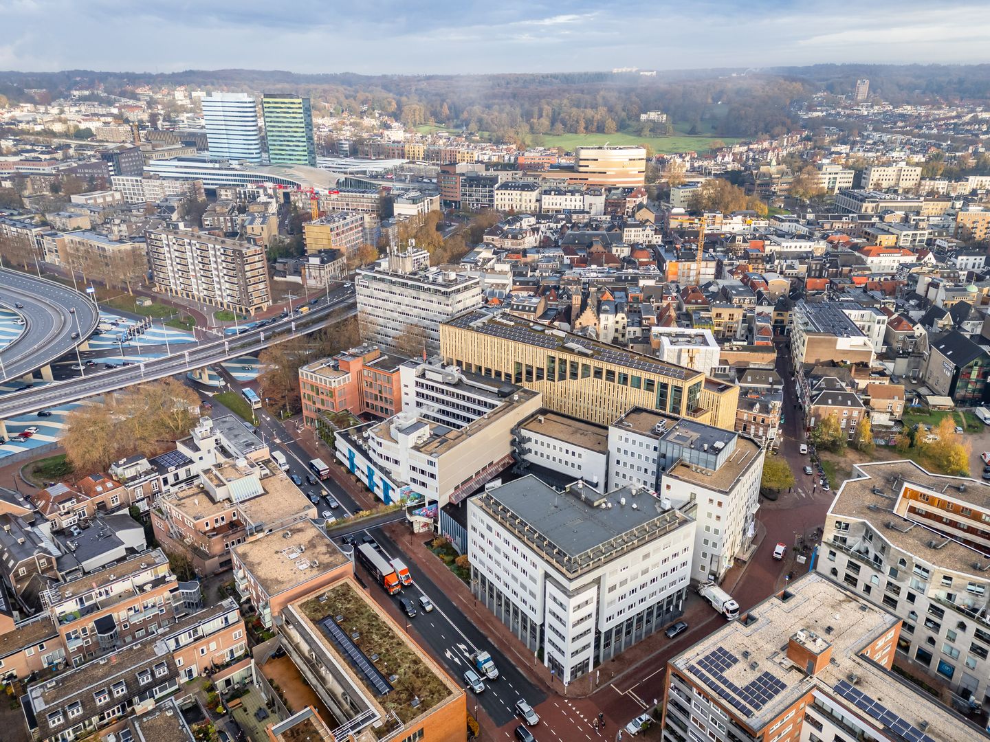 Bekijk foto 3 van Vossenstraat 6