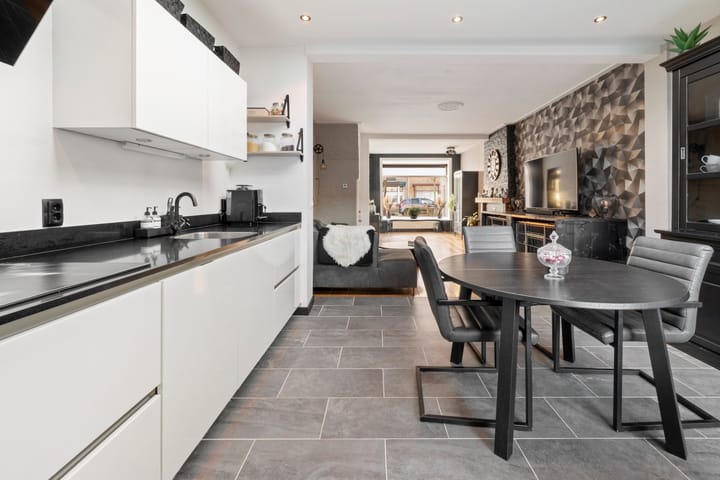 Foto 18 van H.A. Lorentzstraat 107