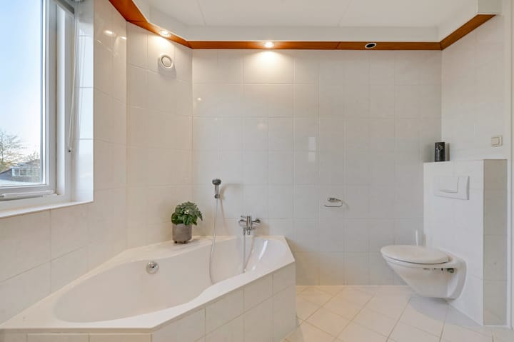 Foto 48 van Langestraat 8-A