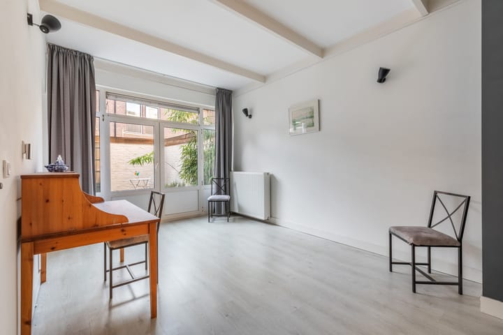 Tussenwoning te koop: Ruitersweg 13, Hilversum