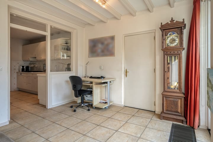 Foto 11 van Lodeizenstraat 9