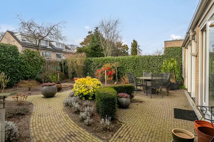 Foto 30 van Lodeizenstraat 9