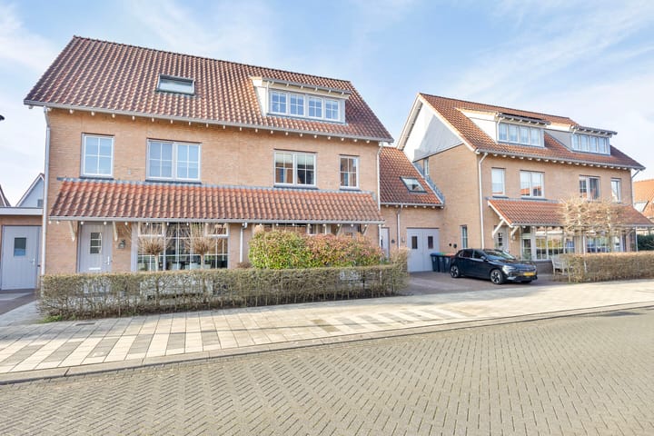 Photo 2 of Tooroplaan 6