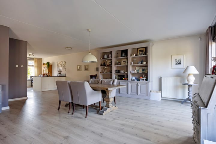 Photo 7 of Tooroplaan 6