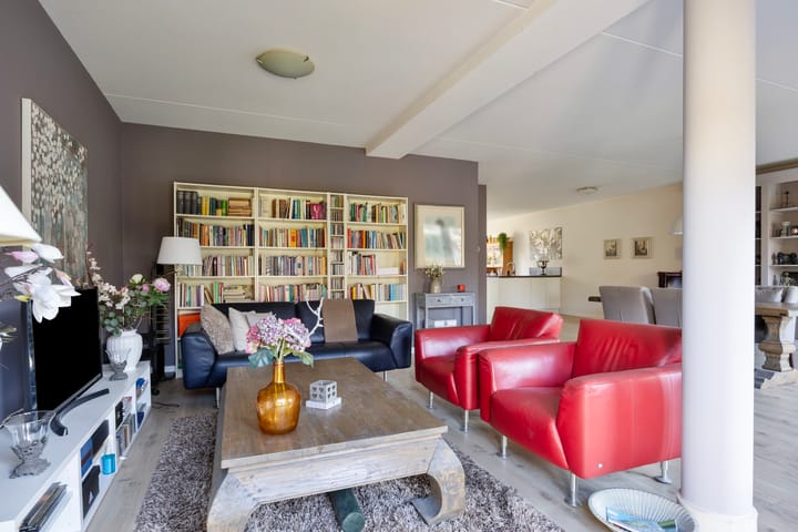 Photo 11 of Tooroplaan 6