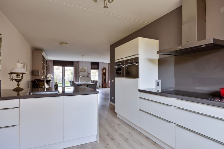 Photo 20 of Tooroplaan 6