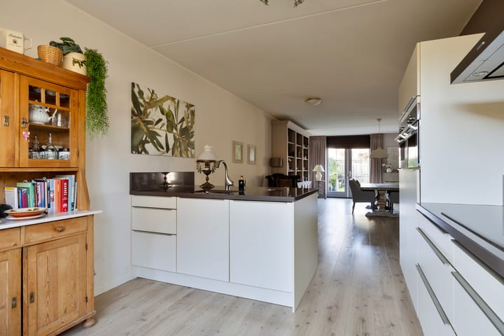 Photo 22 of Tooroplaan 6