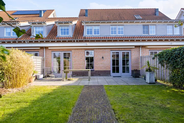 Photo 48 of Tooroplaan 6