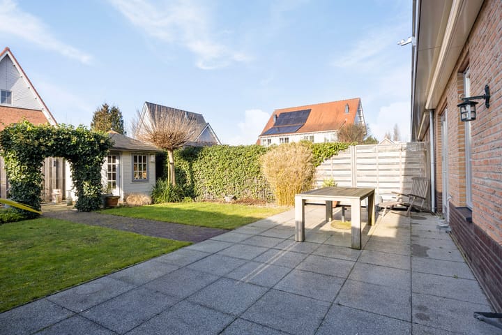 Photo 50 of Tooroplaan 6