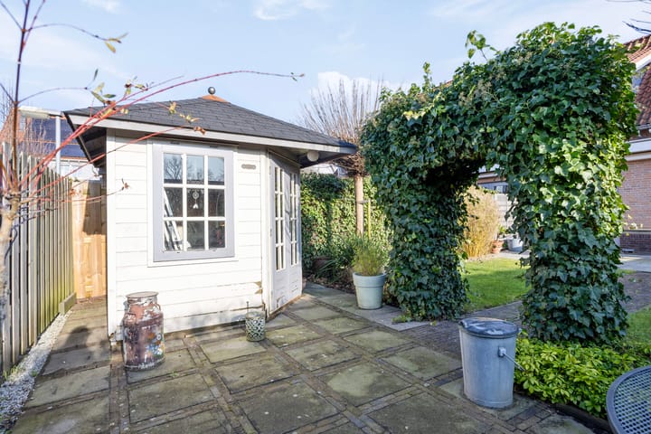 Photo 52 of Tooroplaan 6