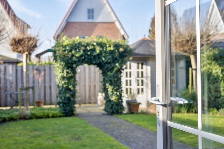 Photo 54 of Tooroplaan 6